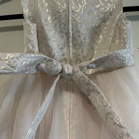 Rare edition special occasion dress - Picture 4 of 4